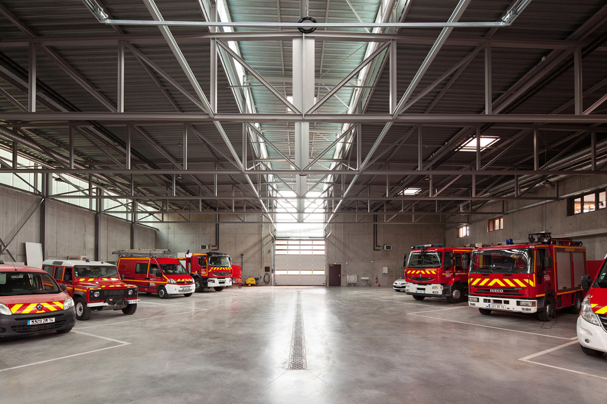 jerome-ricolleau-photographe-architecture-lyon-Composite-grenoble-sdis-caserne-pompiers-seyssel-7